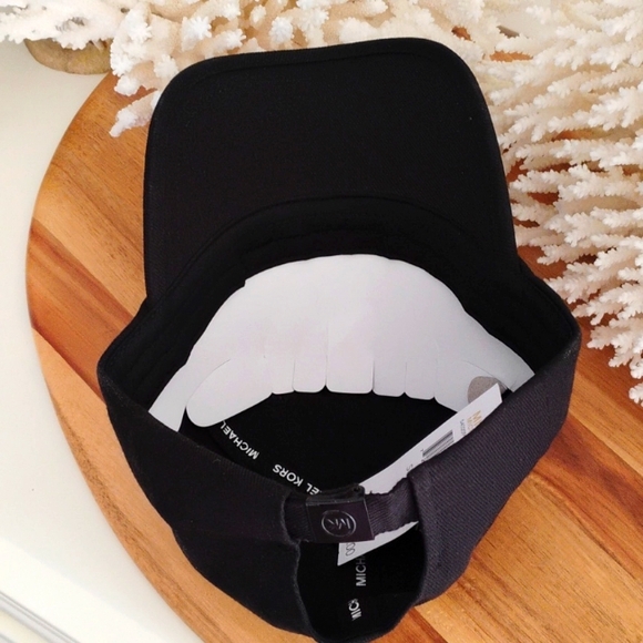 Michael Kors 🔥 NWT 🔥 Black Cap w/ logo design on the brim in leather material. - Picture 11 of 12